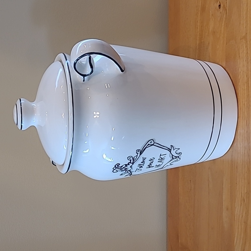 KATIE MANDY 'Follow Your Heart' Lidded Ceramic Canister/Cookie Jar With Handles - Picture 6 of 15